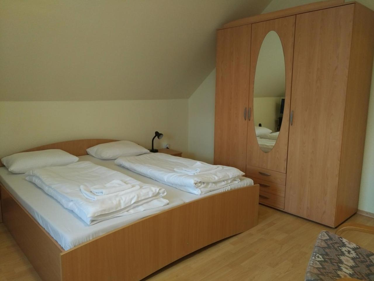 Villa Nova Хевиз Экстерьер фото