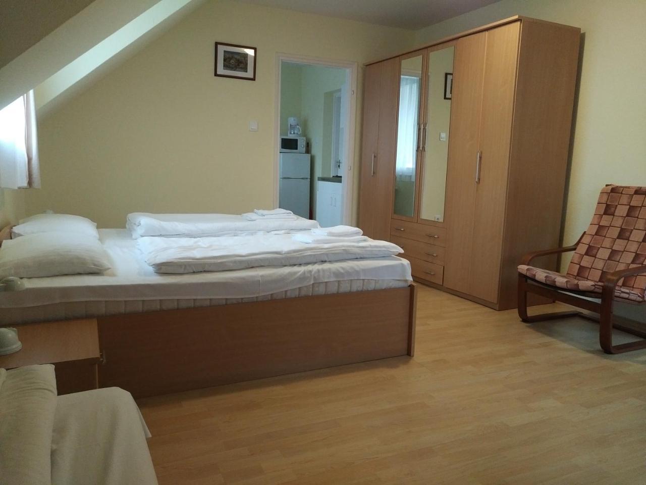 Villa Nova Хевиз Экстерьер фото